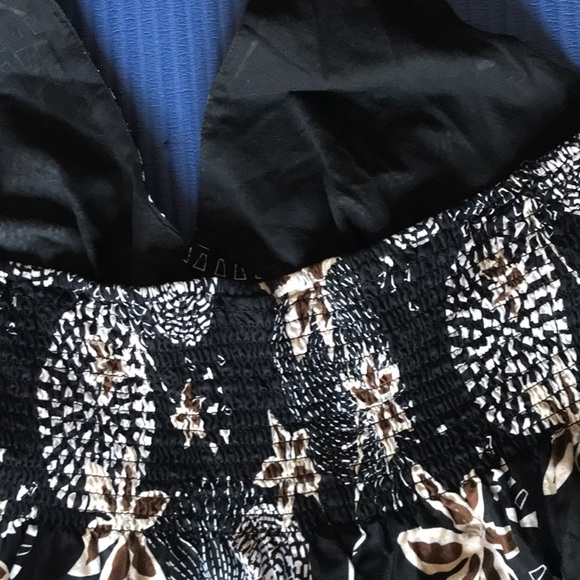 Halter dress - Picture 5 of 7